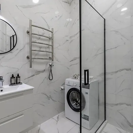 Old Town Renaissance 2 *