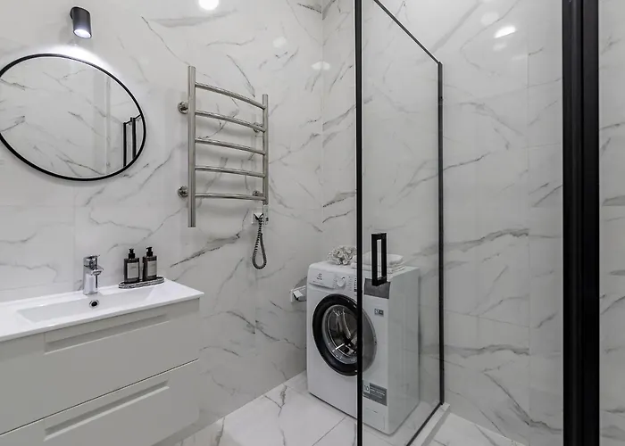 Old Town Renaissance 2 *