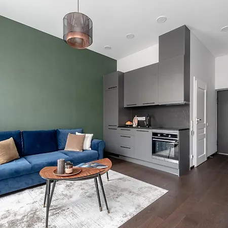 Old Town Renaissance 2 Апартаменты *